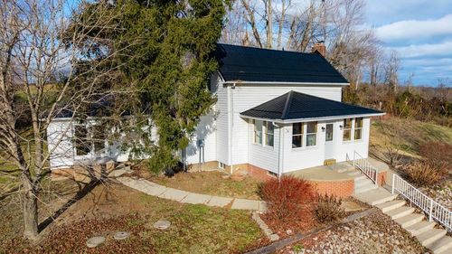 2417 Glen Roy Rd, Wellston, OH, 45692-9772 | Card Image