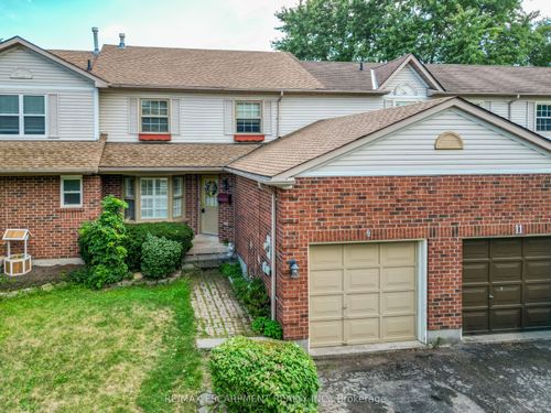 9 Hedge Lawn Dr, Grimsby, ON, L3M5G9 | Card Image