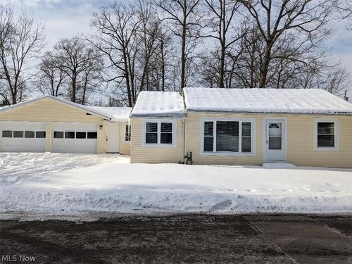 315 Redfern Rd, Chippewa Lake, OH, 44215-9603 | Card Image