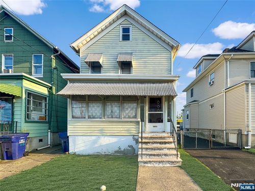 115 Kansas St, Hackensack, NJ, 07601-4016 | Card Image