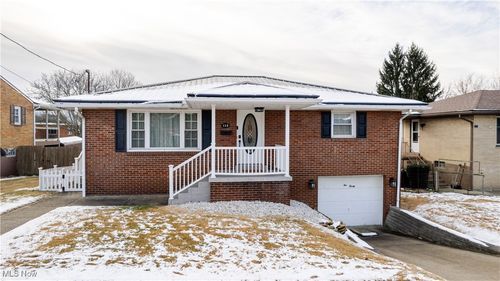 120 Capitol Dr, Weirton, WV, 26062-5116 | Card Image