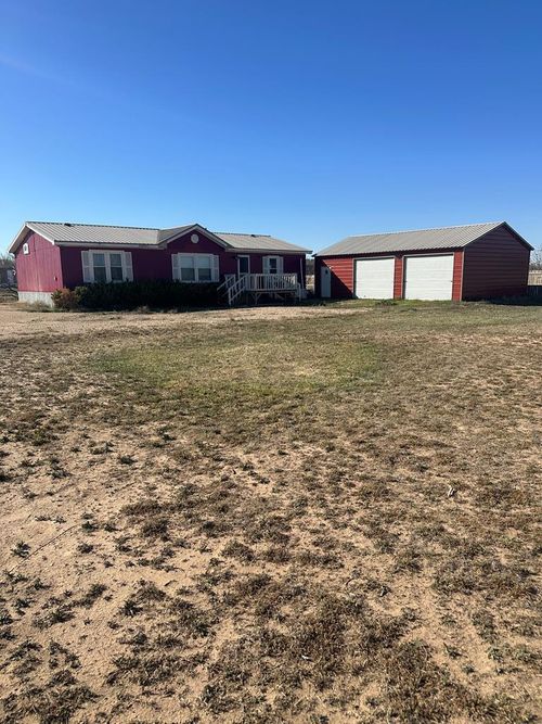 208 S St Peter St, Stanton, TX, 79782 | Card Image