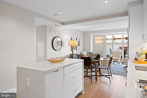 apt-406-925 N Fairfax St, ALEXANDRIA, VA, 22314-5546 | Card Image