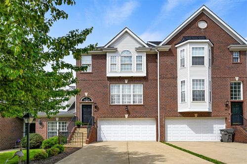 532 E Vanderbilt Dr, Mars, PA, 16046-2382 | Card Image
