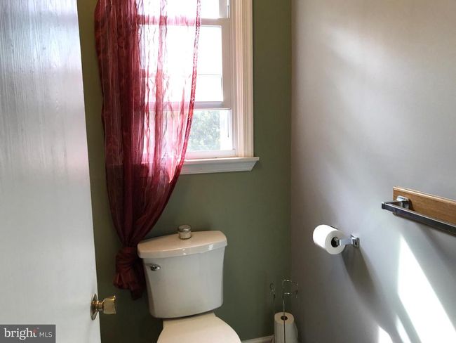 211 New Castle Dr, House other with 4 bedrooms, 3 bathrooms and null parking in Shillington PA | Image 28