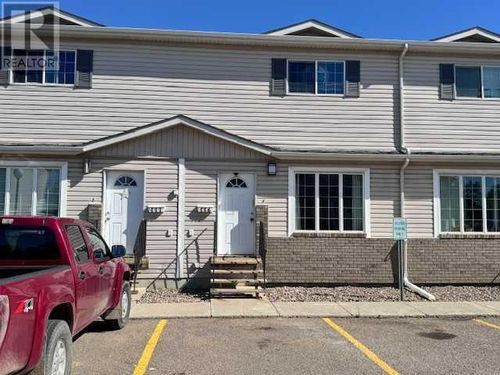 4701 47 Ave, Lloydminster, SK, S9V0T9 | Card Image