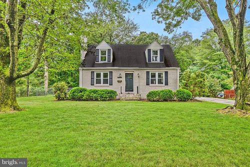 3318 Holloman Rd, FALLS CHURCH, VA, 22042-4112 | Card Image