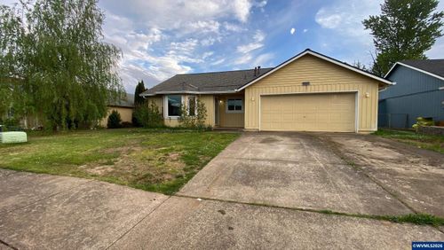 227 Nw Bonanza Ave, Dallas, OR, 97338-1286 | Card Image