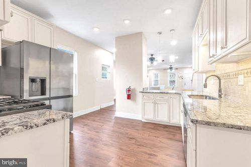 73 Madison Ave, Mount Holly, NJ, 08060-2033 | Card Image