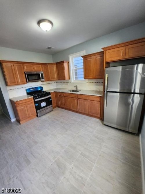 1-193 22nd St, Irvington, NJ, 07111-4427 | Card Image