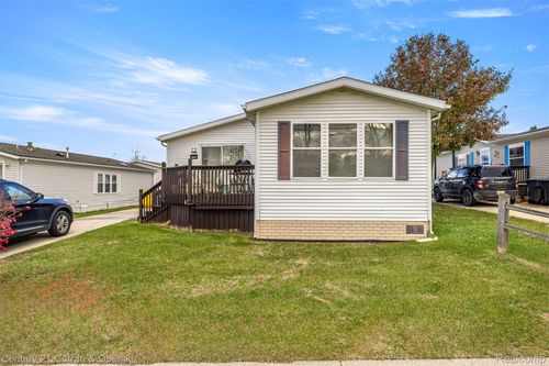 9824 Hathaway Dr, Northville, MI, 48167-8649 | Card Image