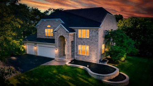 420 Chara Ct, Bartlett, IL, 60103-6630 | Card Image