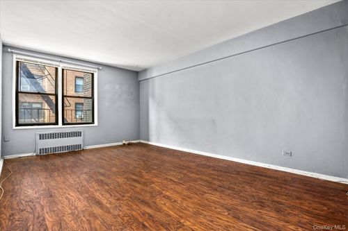 3f-83-77 Woodhaven Blvd, Woodhaven, NY, 11421-1525 | Card Image