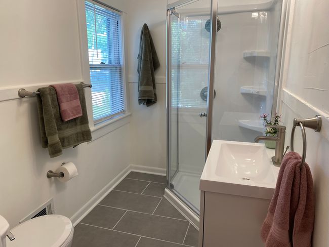 808 W Green St, House other with 5 bedrooms, 2 bathrooms and 2 parking in Champaign IL | Image 33