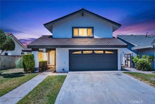 3026 S Baker St, Santa Ana, CA, 92707-3802 | Card Image