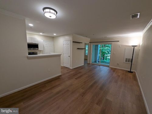 12818-12818 Fair Briar Ln, FAIRFAX, VA, 22033-3852 | Card Image