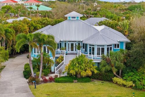 746 Eagle Point Dr, VENICE, FL, 34285-6094 | Card Image
