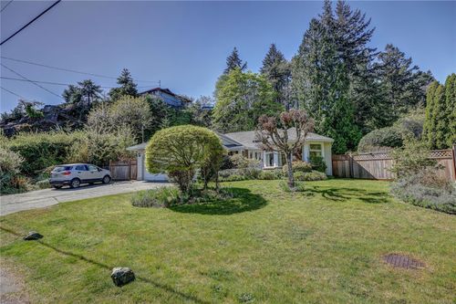 1402 Rose Ann Dr, Nanaimo, BC, V9T3Z3 | Card Image