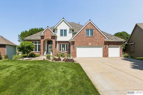 9701 S 176th St, Omaha, NE, 68136-1519 | Card Image