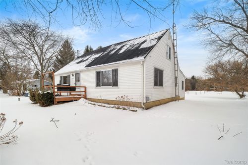 5194 Davison Rd, Lapeer, MI, 48446-3531 | Card Image