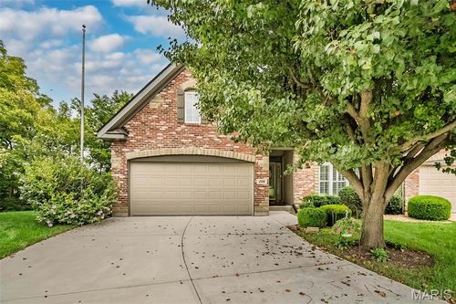208 Strawberry Fields Ct, Saint Peters, MO, 63376-1646 | Card Image