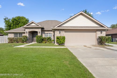 152 Saltmeadow Circle, Ocean Springs, MS, 39564 | Card Image