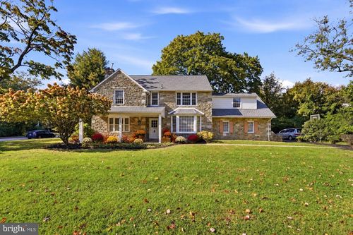 8300 Fairview Rd, ELKINS PARK, PA, 19027-2121 | Card Image