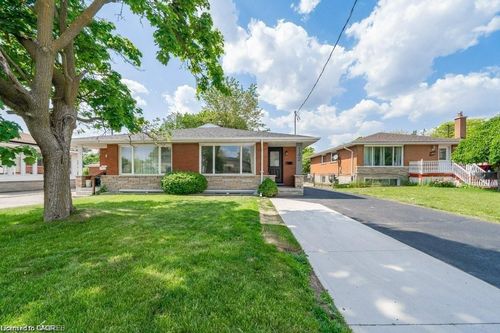 upper-142 Fairway Rd N, Kitchener, ON, N2A2N6 | Card Image