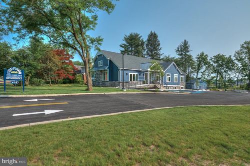 429 S Lewis Rd, ROYERSFORD, PA, 19468-2705 | Card Image