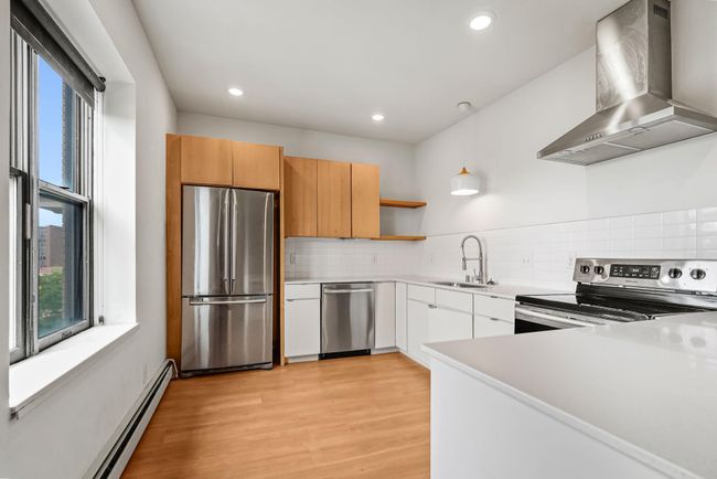 APT-404 - 2109 Blaisdell Ave, Condo with 2 bedrooms, 1 bathrooms and null parking in Minneapolis MN | Image 6