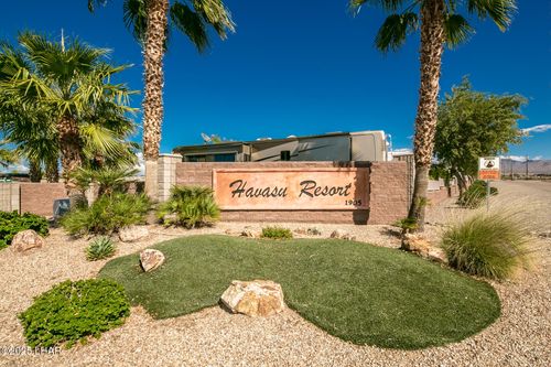 1905 Victoria Farms Rd, Lake Havasu City, AZ, 86404-8535 | Card Image