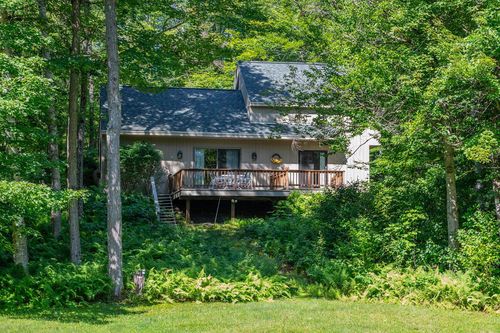 10-23 Loop Rd, Winhall, VT, 05340-4420 | Card Image