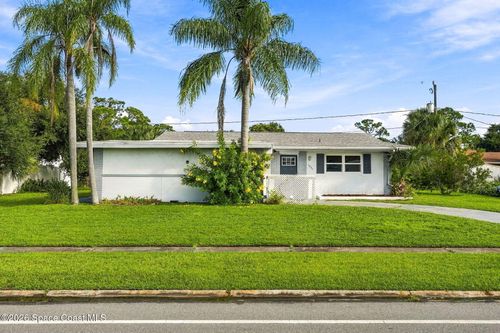 1054 Daytona Dr Ne, Palm Bay, FL, 32905-4933 | Card Image