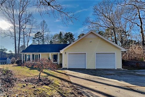 5796 Shoal Creek Dr, Douglasville, GA, 30135-4878 | Card Image