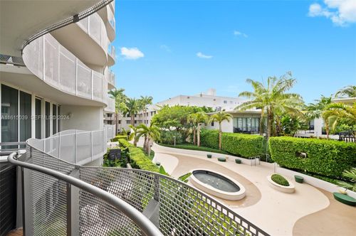 206-2155 Washington Ct, Miami Beach, FL, 33139-1955 | Card Image