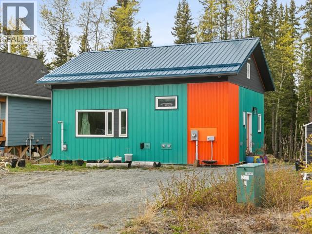 Residential in Haines Junction 4