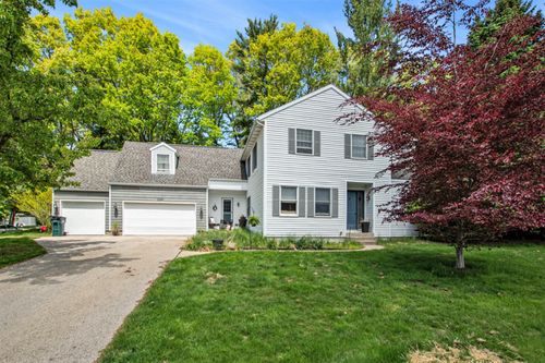 2290 Blissfield Ct, Norton Shores, MI, 49441-4414 | Card Image