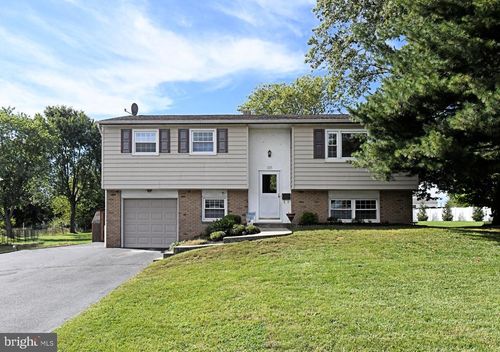 117 Meadowland Dr, RED HILL, PA, 18076-1424 | Card Image