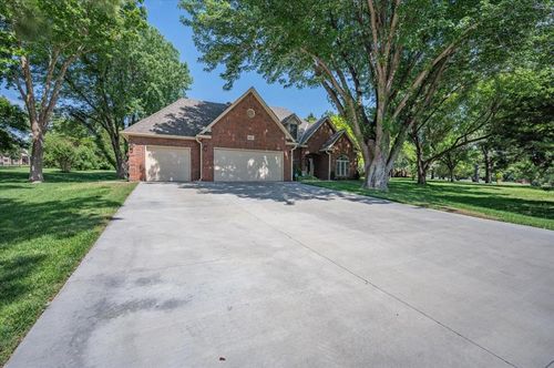 10512 Highview Drive, Oklahoma City, OK, 73151 | Card Image