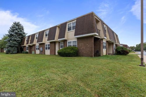 24 Florence Tollgate Pl, FLORENCE, NJ, 08518-3109 | Card Image