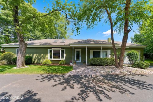 22 Walnut Dr, Howell, NJ, 07731-3082 | Card Image