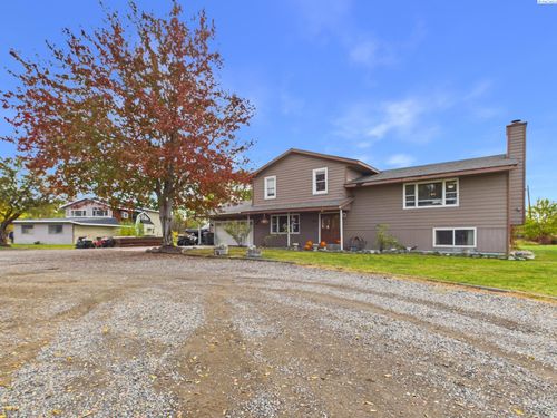 14220 S Haney Rd, Kennewick, WA, 99337 | Card Image