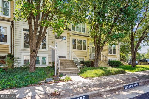 482 Virginia Ave, HERNDON, VA, 20170-5475 | Card Image