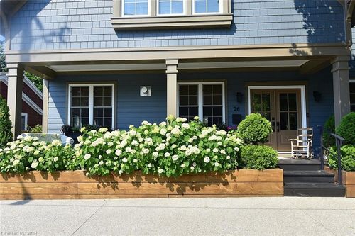 26 Corbett Ave, Saint Catharines, ON, L2N5M7 | Card Image