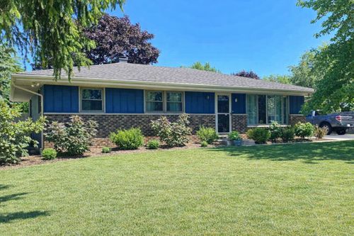 535 Thompson Ave, Winthrop Harbor, IL, 60096-1148 | Card Image