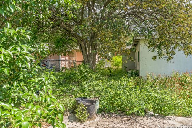 118 Gentry St, House other with 2 bedrooms, 1 bathrooms and null parking in San Antonio TX | Image 26