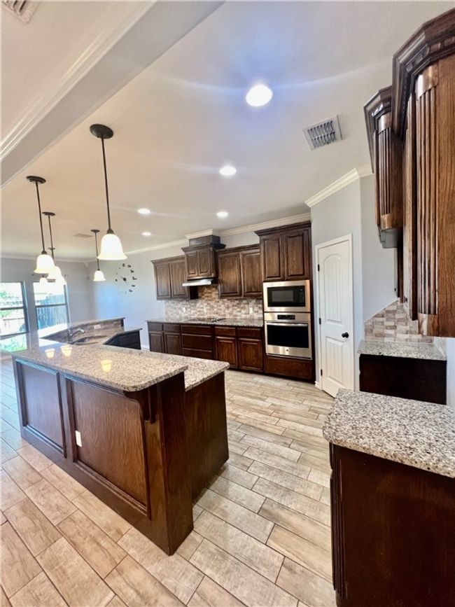2310 Vaughn Dr, House other with 4 bedrooms, 2 bathrooms and 2 parking in Corpus Christi TX | Image 12