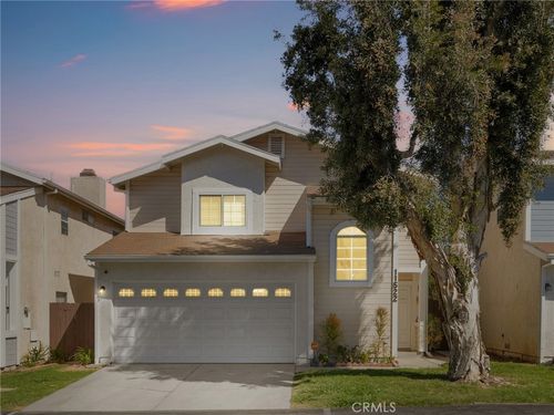 26-11522 Honeyglen Rd, Pacoima, CA, 91331-1481 | Card Image