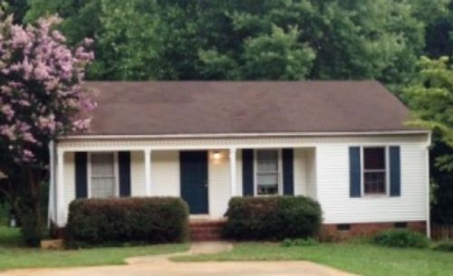 105 Crestdale Ave, Central, SC, 29630-9382 | Card Image