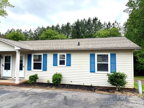 121-1388 Roundtree Ln, Lincolnton, NC, 28092-7981 | Card Image